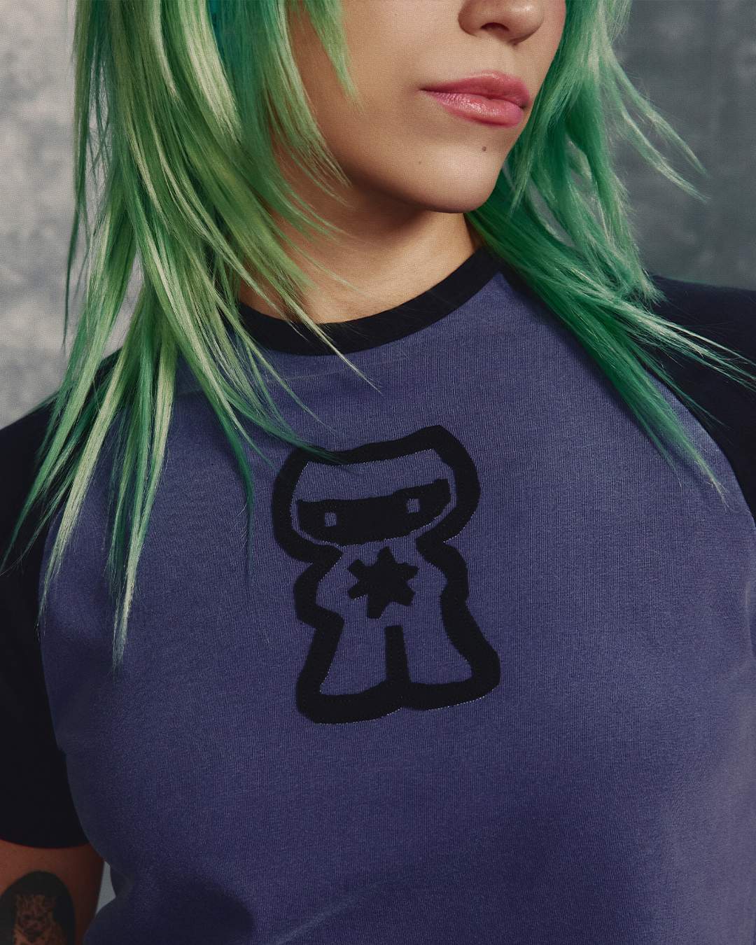 RAGLAN BABY TEE